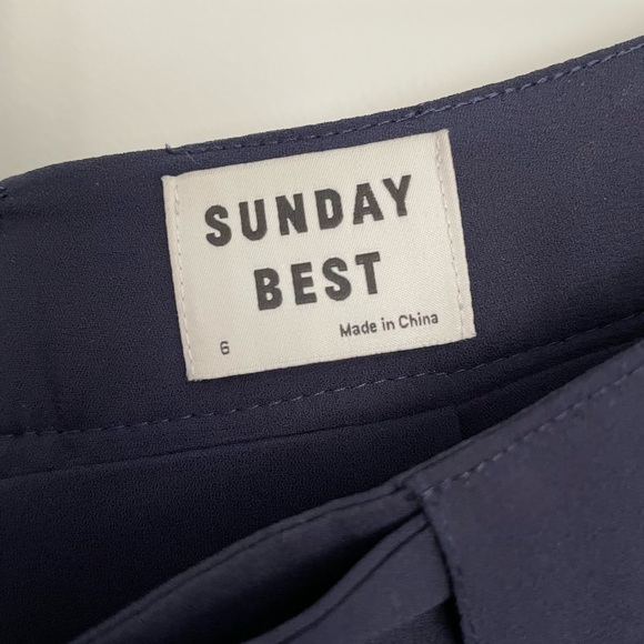 Aritzia Sunday Best Navy Shorts - Picture 2 of 4